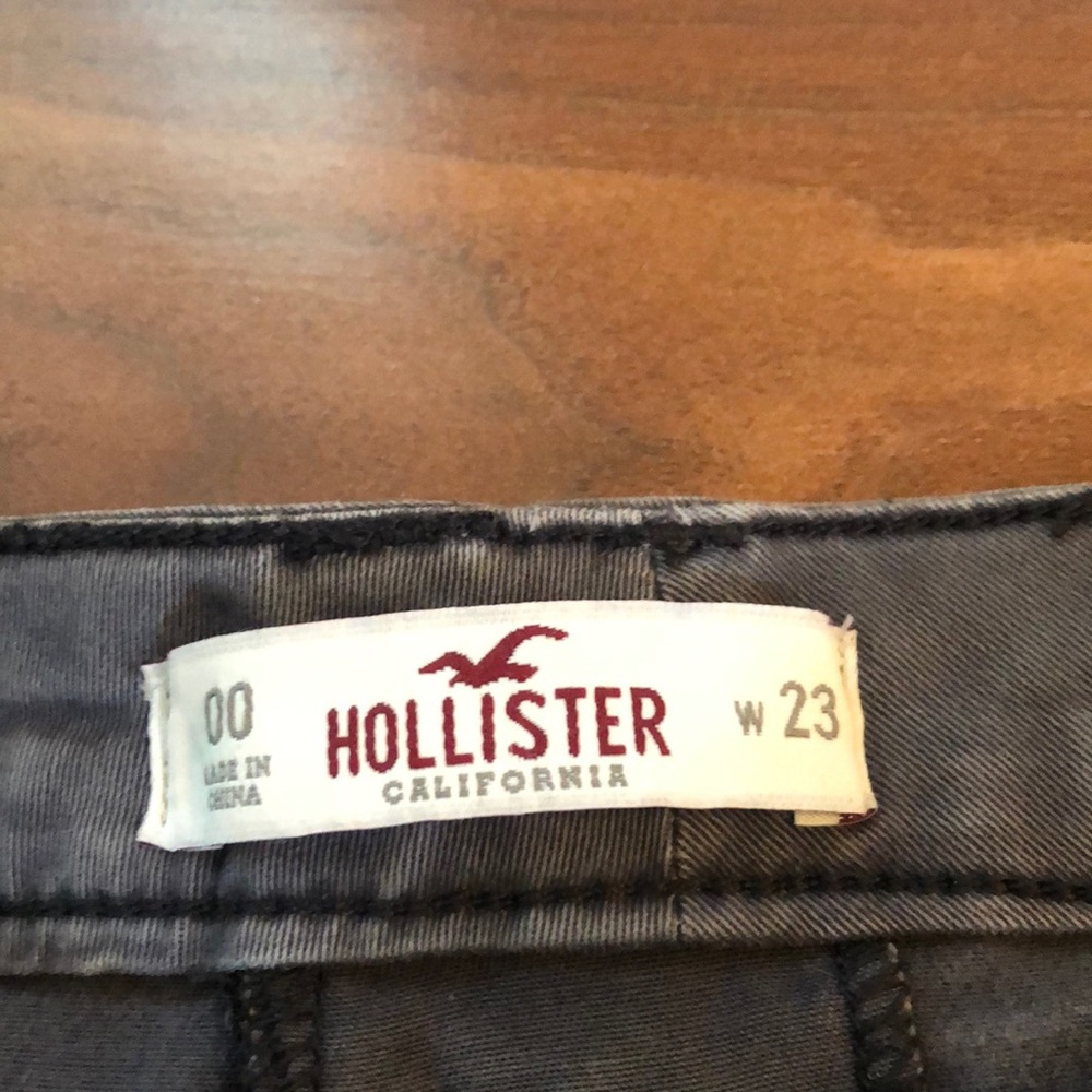 Shorts - Picture 3 of 3